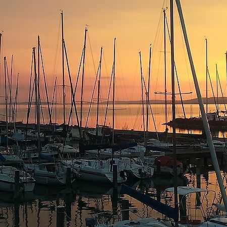 Hotel Kenese Balatonkenese Zewnętrze zdjęcie